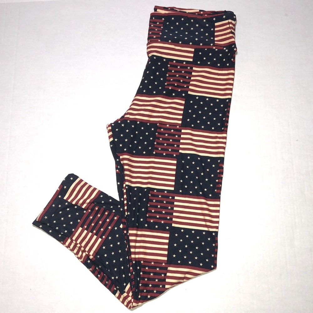 LuLa Roe Tall & Curvy American Flag Leggings 🇺🇸